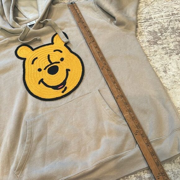Disney embroidered Winnie the Pooh Sand Hoodie extra large - Picture 7 of 8